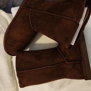 NEW In BOX Brown Boots
